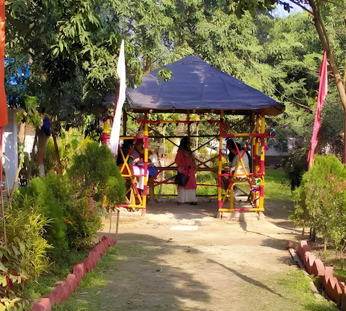 Seating & Shade Arrangements